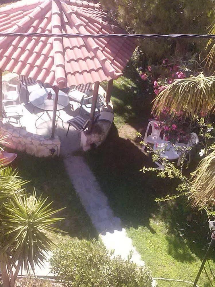 Yannis Pothoulakis Apartments Almirida Eksteriør billede